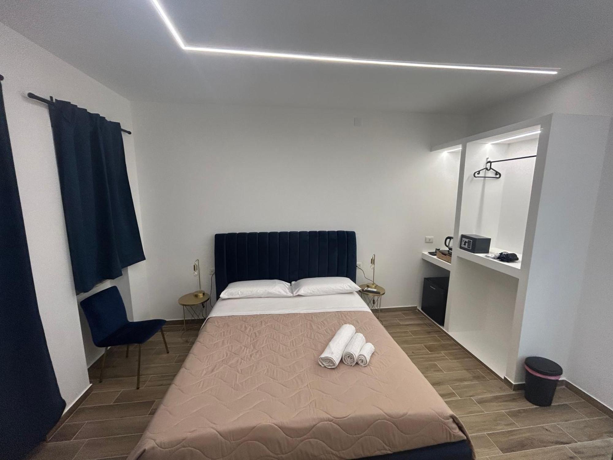 Bed and Breakfast Sistra 12 Катанія Екстер'єр фото
