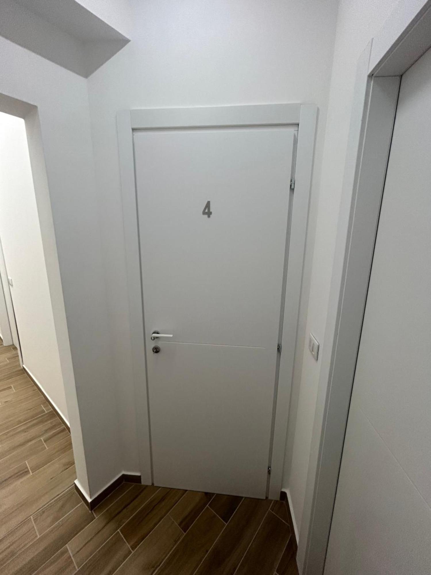 Bed and Breakfast Sistra 12 Катанія Екстер'єр фото